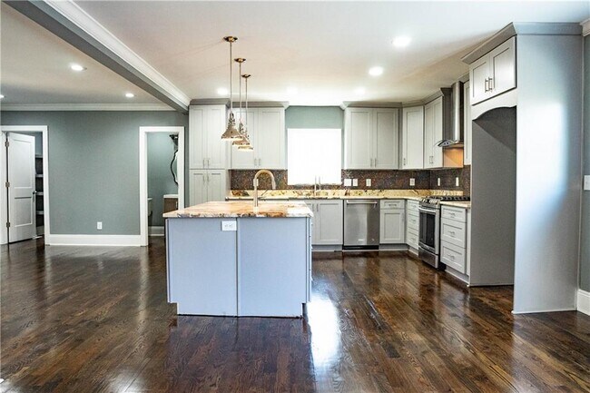 Building Photo - 1433 Merriman Ln NE