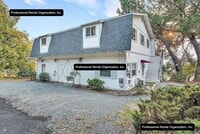Building Photo - Upper Carriage house Flat with deck & expansive Vineyard and Sunset views
