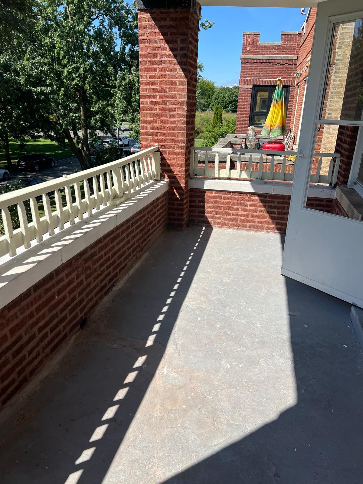 Building Photo - 4536 W Wrightwood Ave