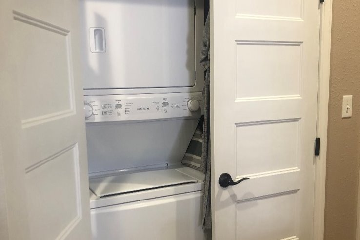 Building Photo - 107 W Columbia St