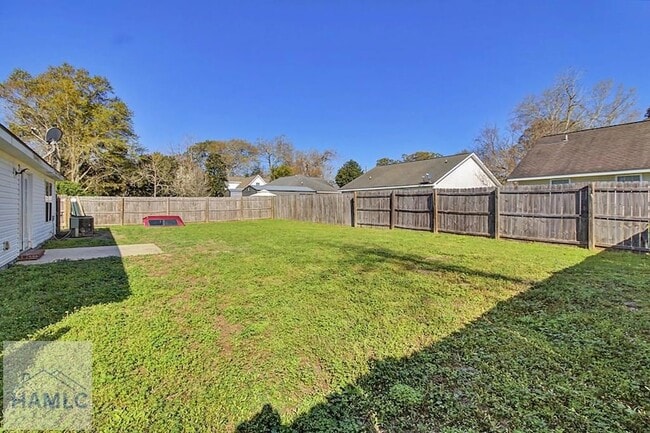 Building Photo - 146 Auburn Cir