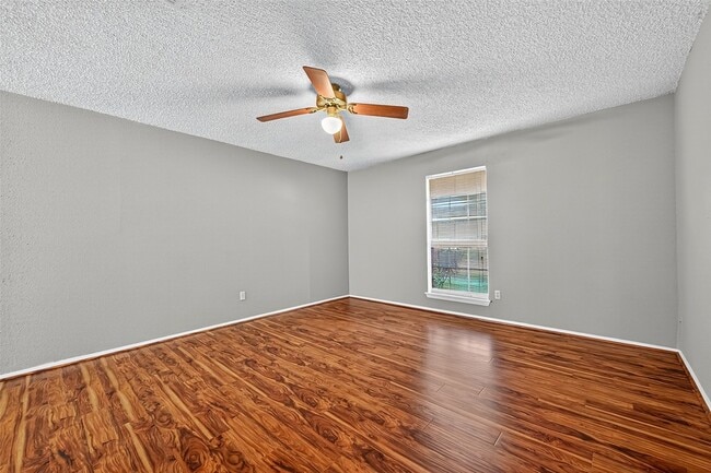 Building Photo - 16355 Sierra Grande Dr