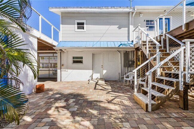 Building Photo - 135 Delmar Ave