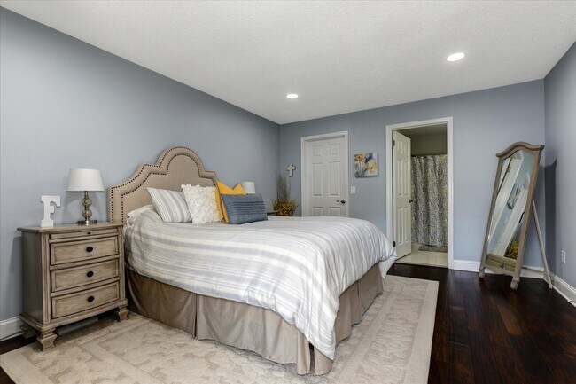 Building Photo - 16 Juneau Ct