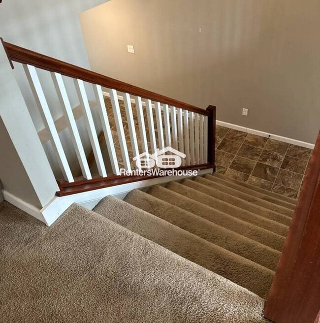 Building Photo - Beautiful Home, Great Location