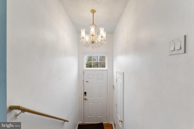 Building Photo - 2503 Lemontree Terrace