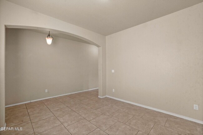 Building Photo - 3836 Loma Cristobal