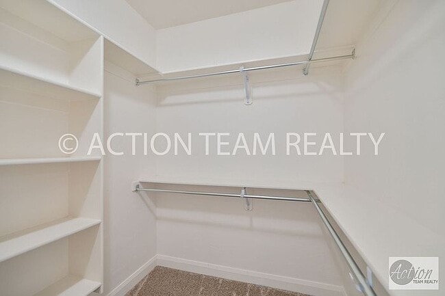 Building Photo - 11166 Del Andrae Ln