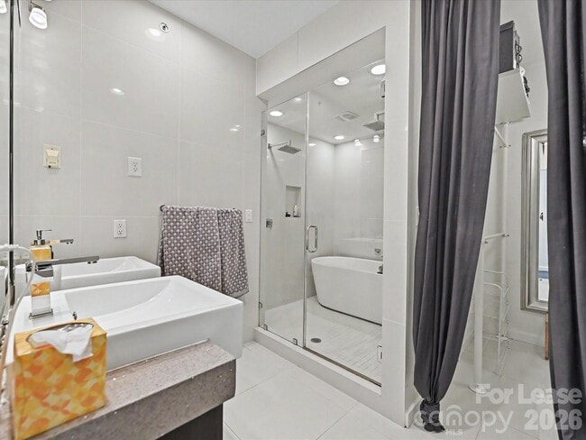 Building Photo - 341 Viburnum Way Ct