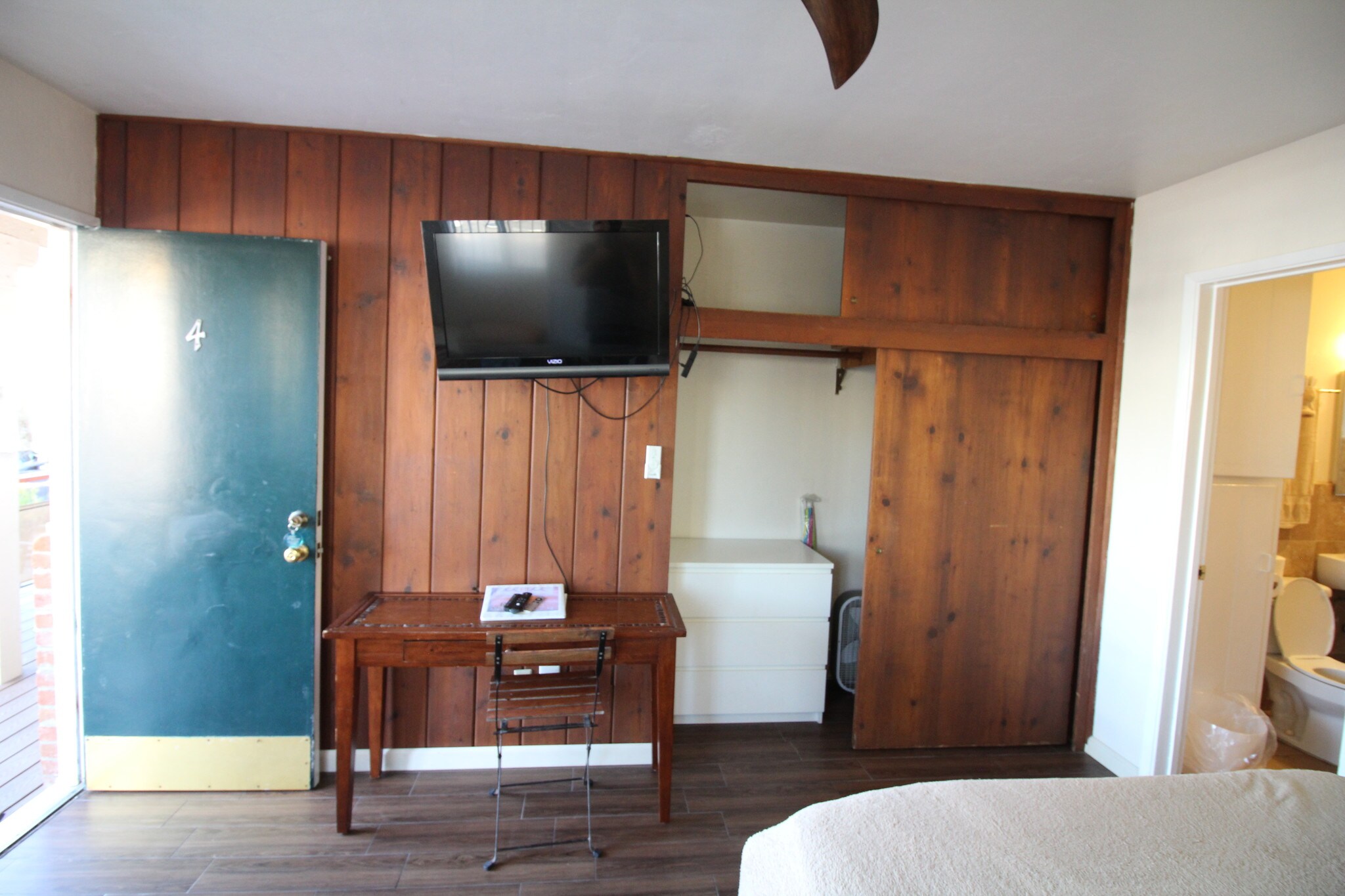 Building Photo - 2826 Mission Blvd