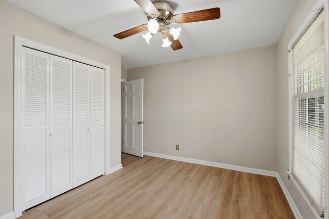 Building Photo - 1202 Patetown Rd