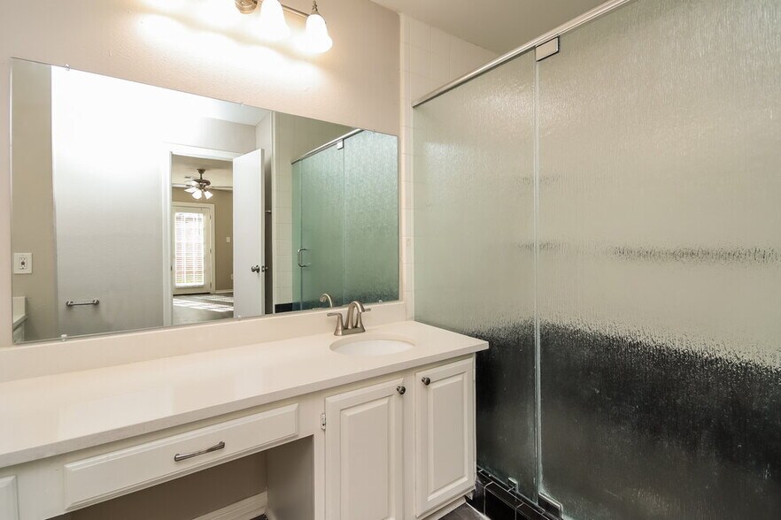 Building Photo - 13835 Aspen Hollow Ln