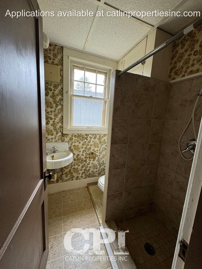 Building Photo - 59 Main St