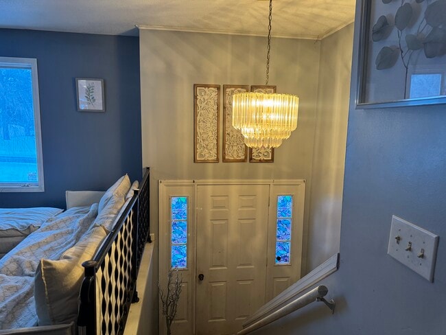 Building Photo - 47 Waterman St