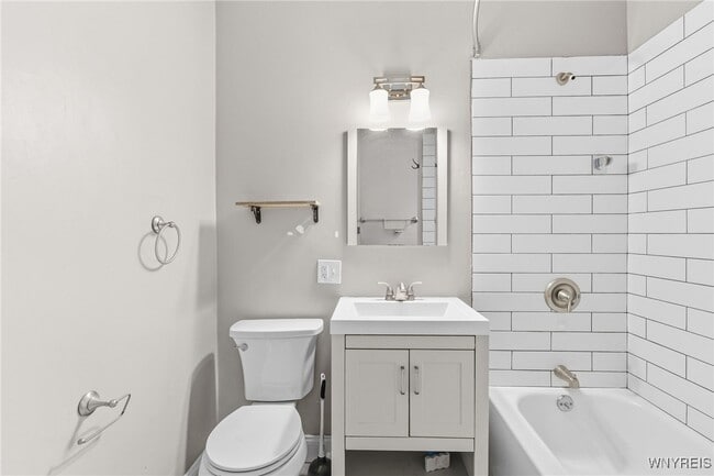 Building Photo - 2342 Seneca St