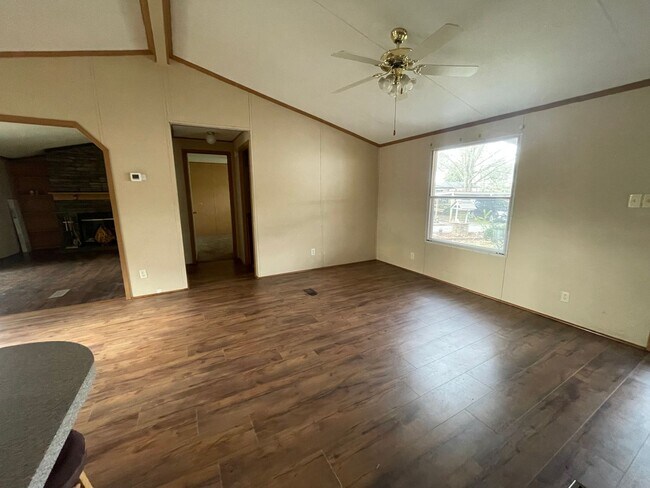 Building Photo - 3602 Wellington Ln