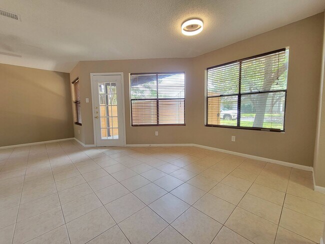 Building Photo - 8706 Schick Rd