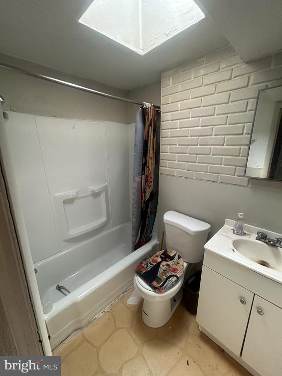 Building Photo - 1516 Hazel St