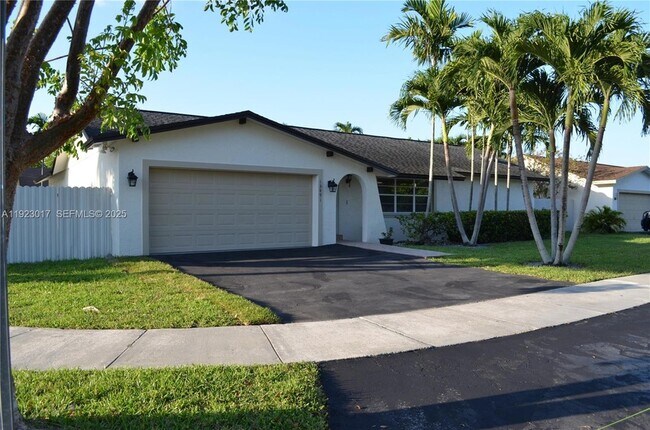 Building Photo - 13491 SW 99th Terrace