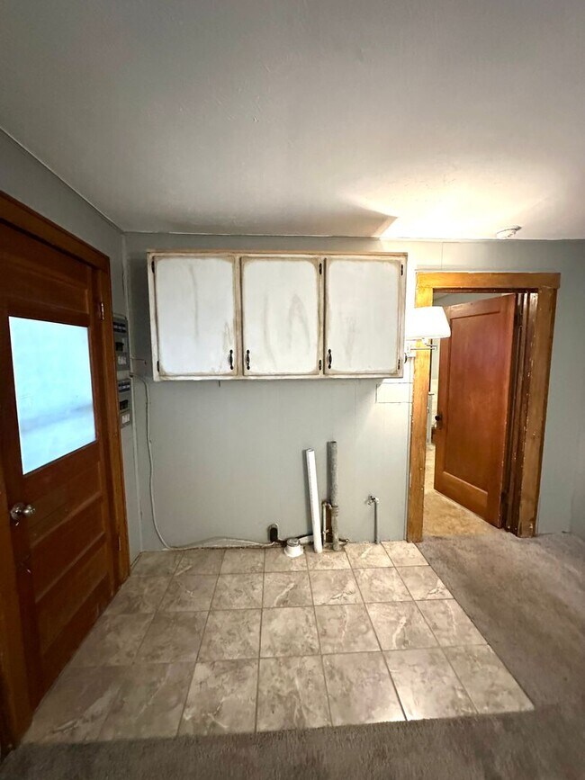 Building Photo - Versatile 2-Bedroom Home with Bonus Room and Spacious Yard