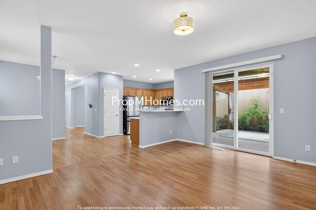 Building Photo - Gorgeous Updated Home in Witch Hazel!