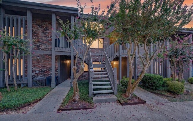 Building Photo - 1232 Signal Ridge Pl