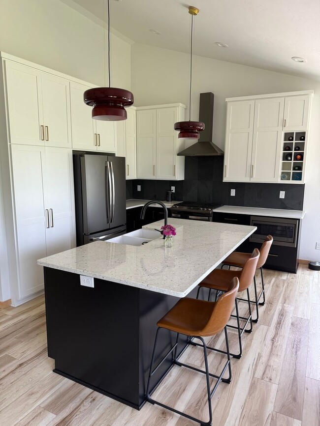 Building Photo - Executive Rental – Custom 5-Bedroom, 3.5-B...
