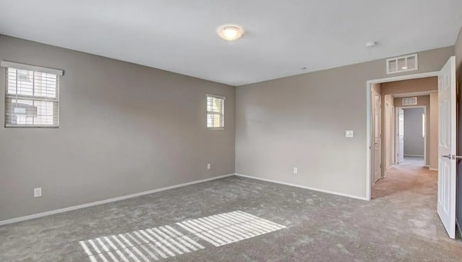 Building Photo - 37 Alamere Falls Dr