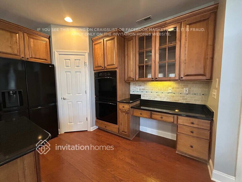 Building Photo - 3624 Cottesmore Dr