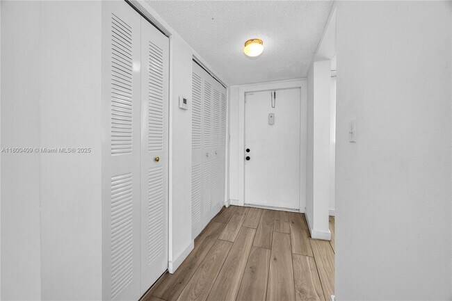 Primary Photo - 14180 SW 84th St