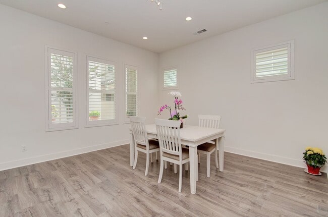 Building Photo - Gated 2017-Build Single Family Home for Re...