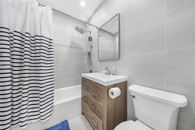 Building Photo - 1050 Harrison St