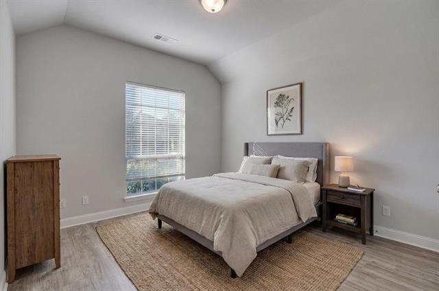 Building Photo - 2020 Overton Park Dr