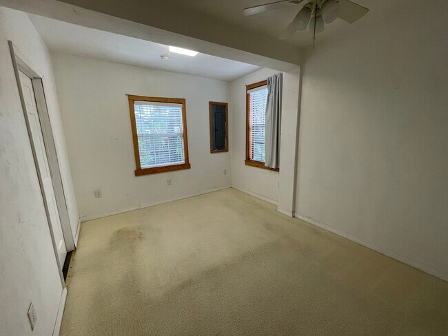 Building Photo - Affordable 3BR/2BA Home in Gainesville – C...