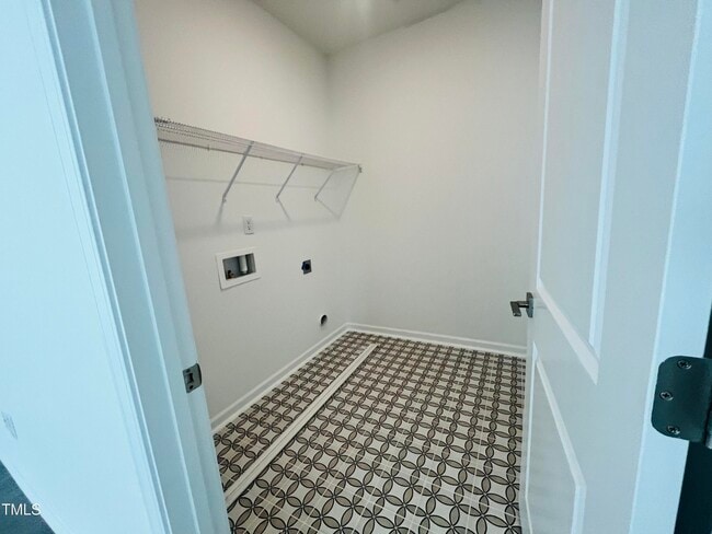 Building Photo - 3284 Roundly Rd