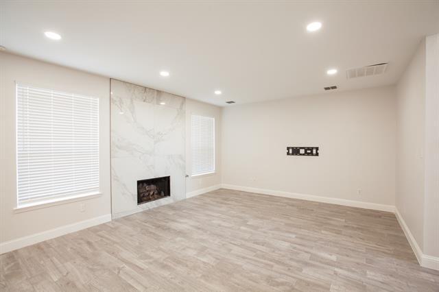 Building Photo - 9900 Presthope Dr