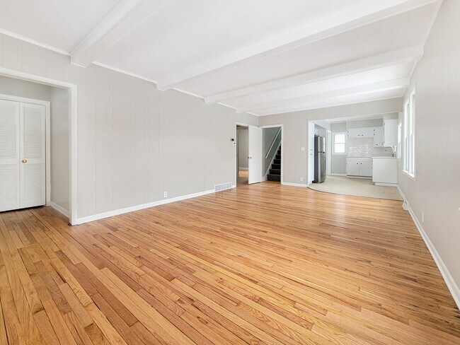 Building Photo - 3129 14th Ave