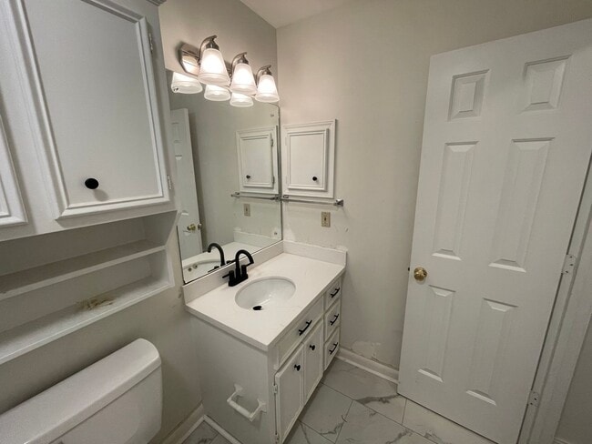 Building Photo - 3/2 for rent in the heart of Madison!