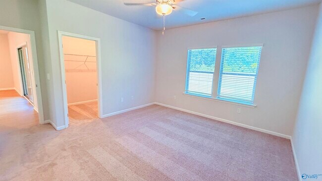 Building Photo - 220 Waylan Rdg Ln