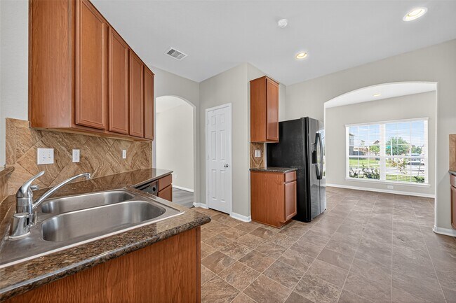 Building Photo - 12246 Claytons Park Ln