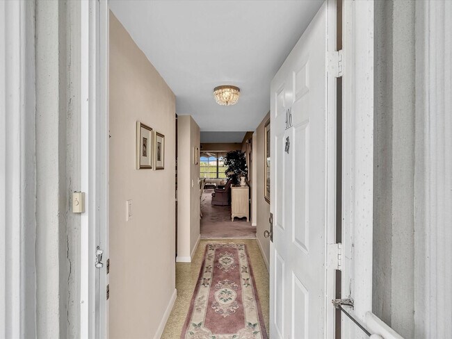 Building Photo - 6049 Balboa Cir