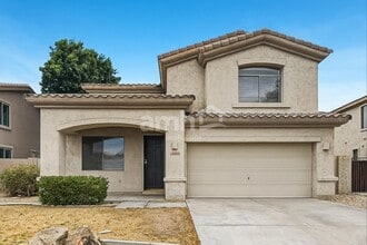 Building Photo - 14493 W Weldon Ave