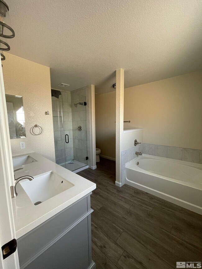 Building Photo - 17895 Timber Grove Ct
