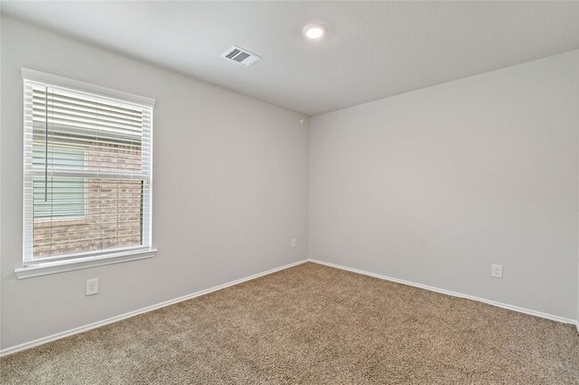 Building Photo - 2327 Pettingell Wy