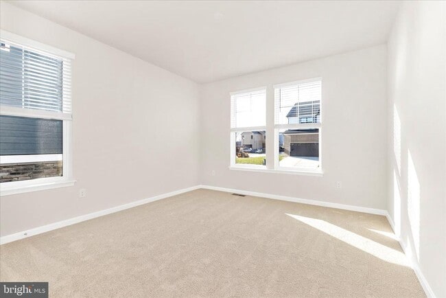 Building Photo - 461 Hanson St