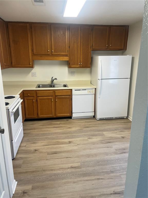 Building Photo - 3210 Clubside Dr