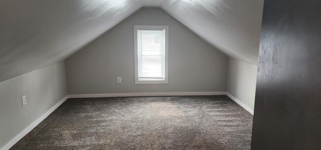 Building Photo - 741 Banghart St