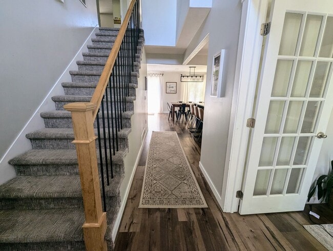 Building Photo - 5 Bedroom/3.5 Bathroom House in Lehi