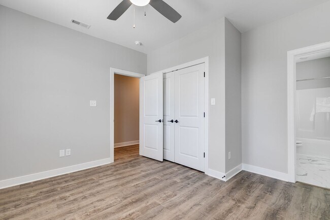 Building Photo - 1127 N 29th St
