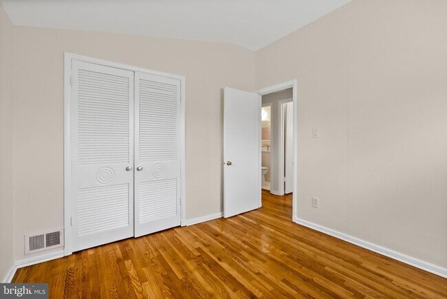 Building Photo - 1602 Woodmoor Ln